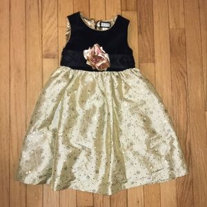 Childrens Place dress size 4